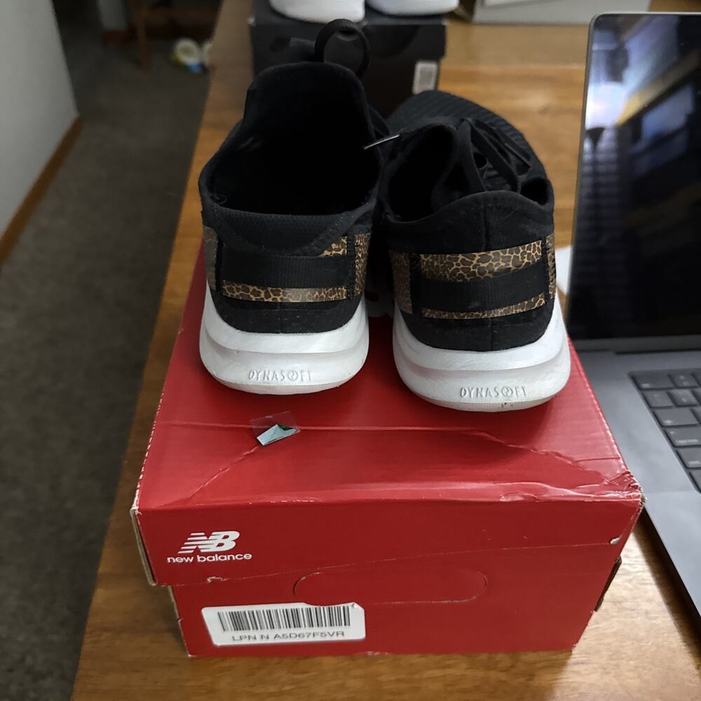 Size 10 Woman's Sneakers Athletic Shoes New Balance DynaSoft Nergize Sport BS364 - Picture 4 of 6